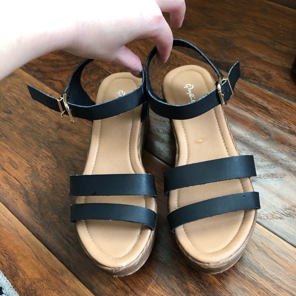 Forever21 Sandal Wedges size 6